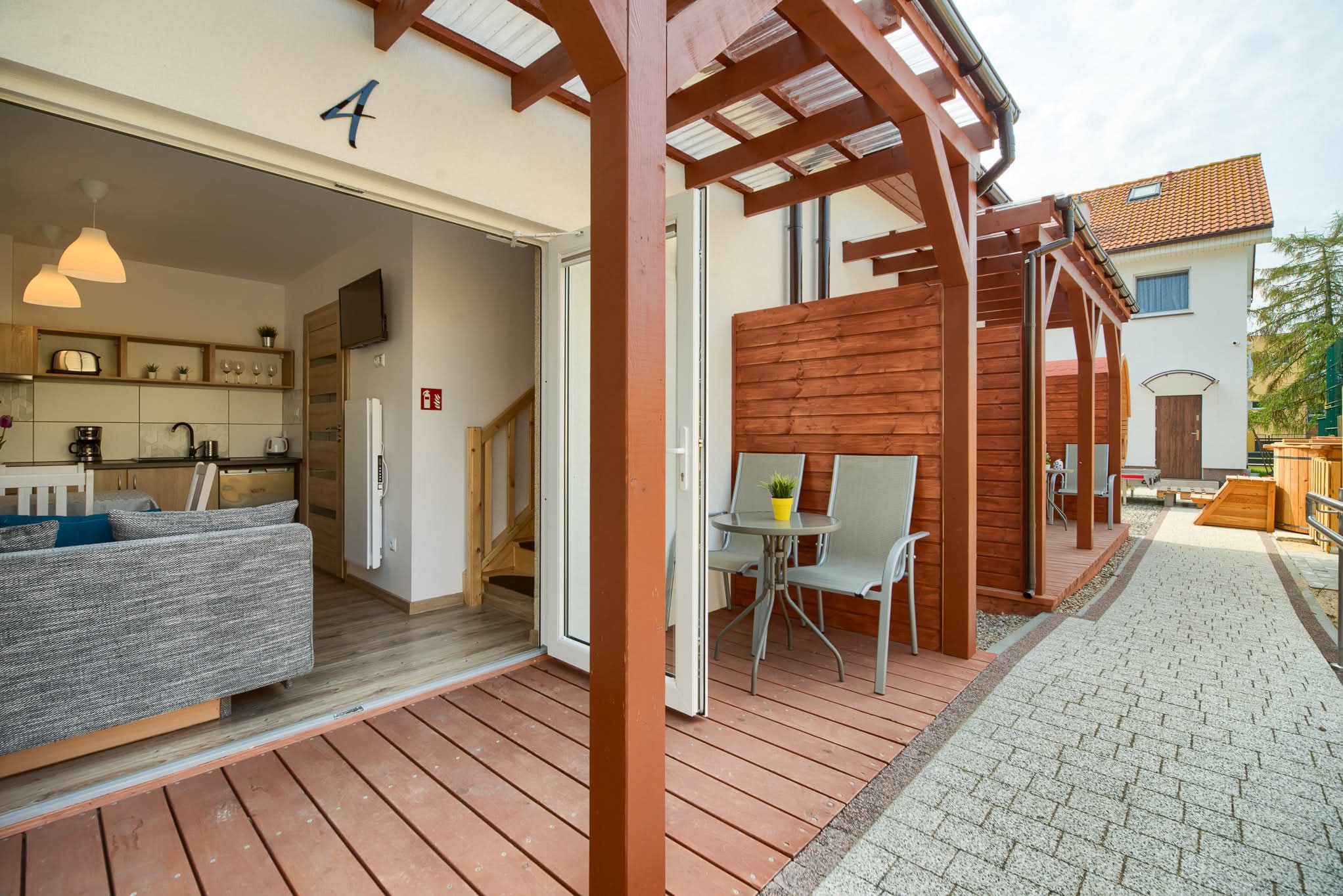 Apartament z tarasem dla niepełnosprawnych, 6- osobowy - taras - Purtulka Pobierowo